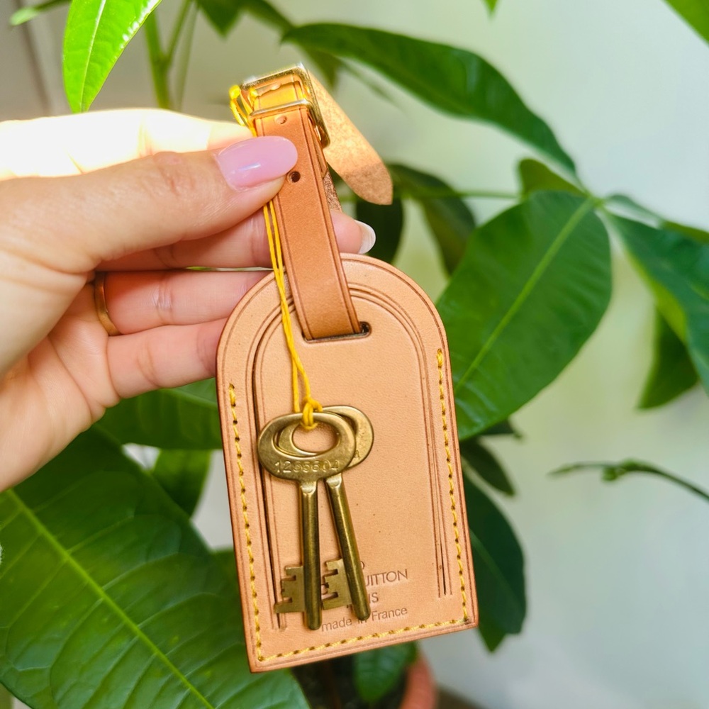 Louis Vuitton Tan Leather Luggage Tag
